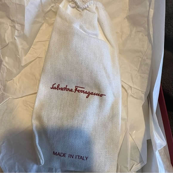 NWT Authentic Salvatore Ferragamo Pierre Sneakers Size 10 Women’s - Picture 4 of 7